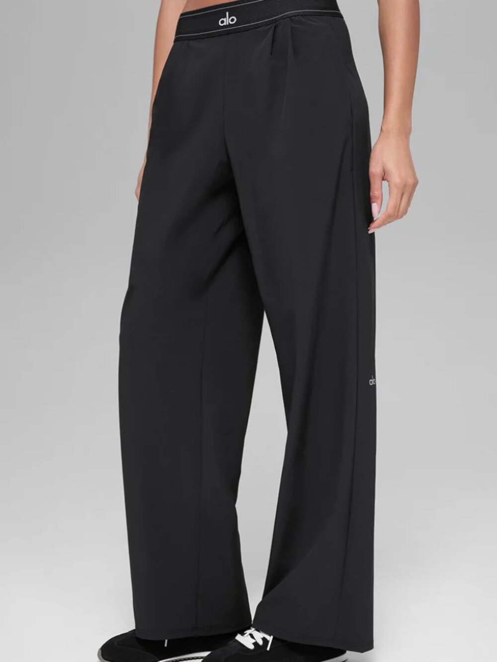 NWT🌷😀Black ALO Yoga Suit Up Trouser (Regular)